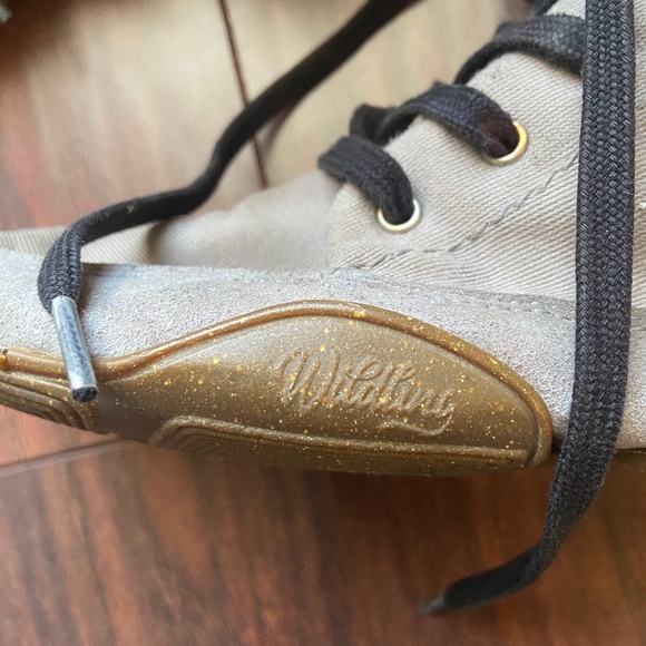 WILDING Barefoot Gray Kid Shoes with Lace EU 32 - Picture 1 of 11